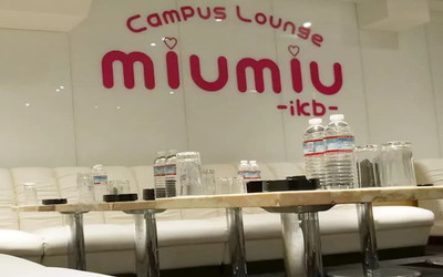 miu-miu/ミュウミュウの店内3