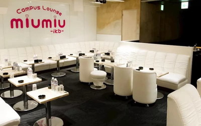 miu-miu/ミュウミュウの店内4